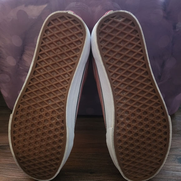 VANS - Picture 2 of 7